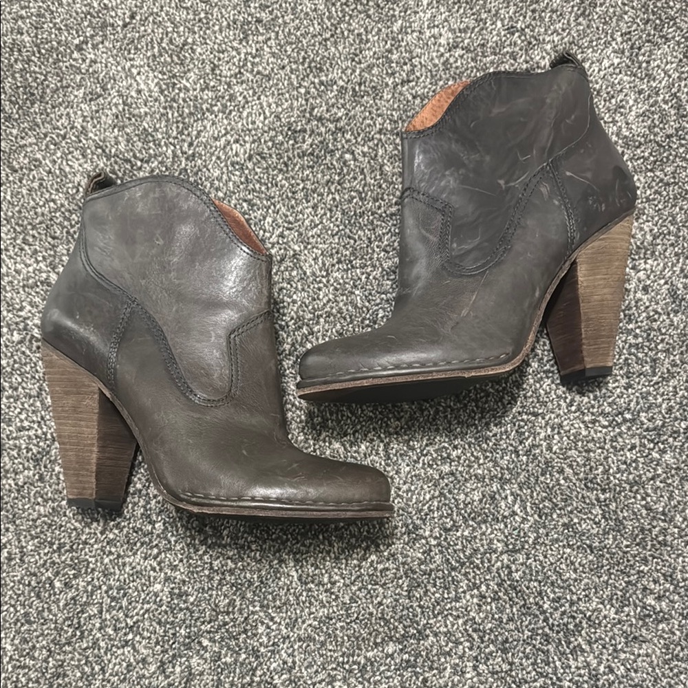 Frye Western Moto Ankle Heel Boots NEW without tag